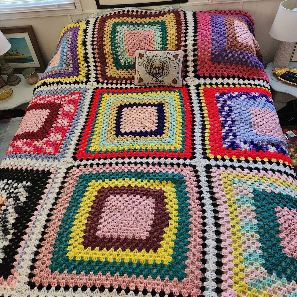 Vtg Handmade Granny Square Afghan Retro Cottagecore FULL/QUEEN 104x65" Y2K *read